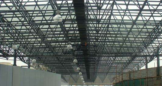 金华听网架公司的名目师阐述其网架的季节个性